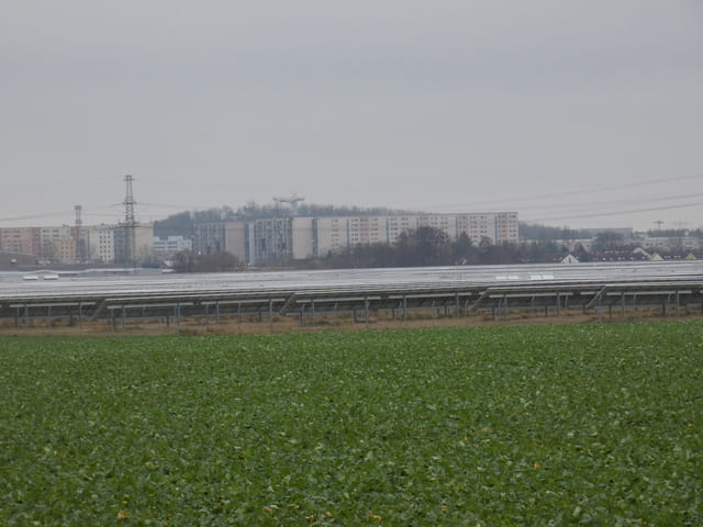 Blick vom Mehrower Weg zum Solarpark Eiche
