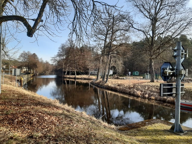Werbellinkanal an der Papiermühlen-Schleuse Eichhorst