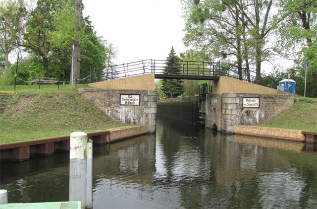Leesenbrücker Schleuse