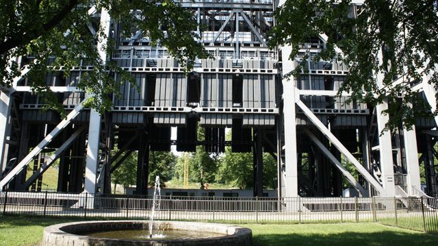 Schiffshebewerk, Gegengewichte