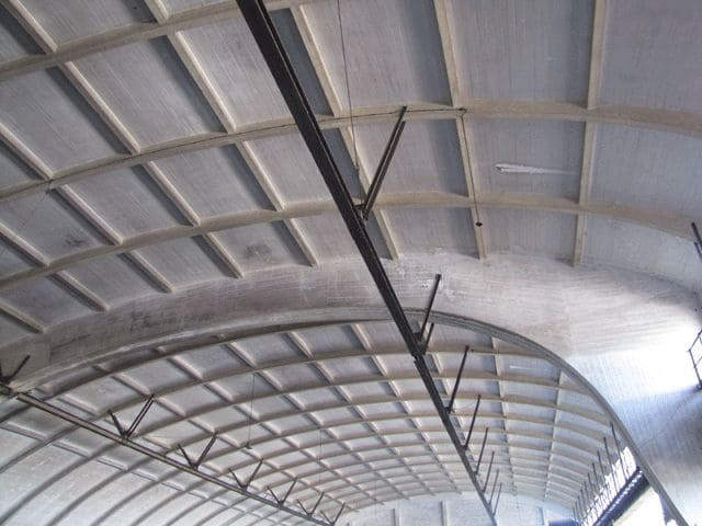 Flugplatz, ehemaliger Hangar,  Innenansicht