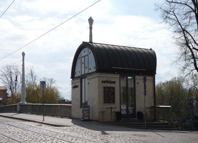 Cafébar am Brückenhäuschen