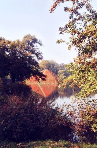 Branitzer Park, Wasserpyramide