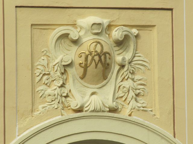 Elsterschloss, Fassadenschmuck