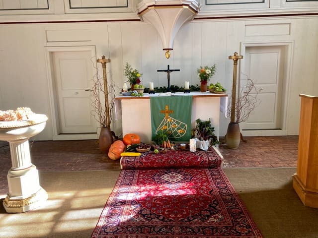 Dorfkirche Garlitz, Altar<BR />Foto von Ulrich Gießmann