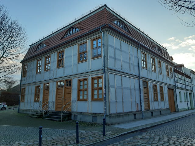 Wohn-, Handwerks- und Speichergebäude 