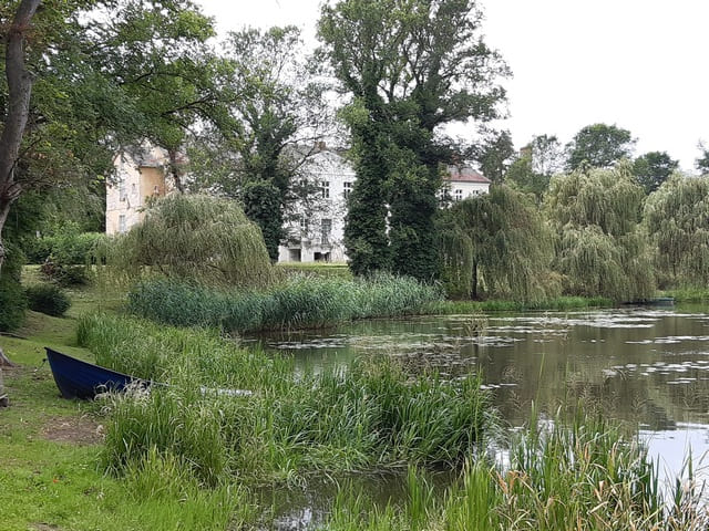Schulsee mit Blick zum Gutshaus