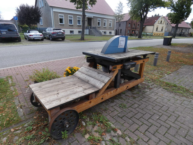 Exponat an der historischen Schmiede