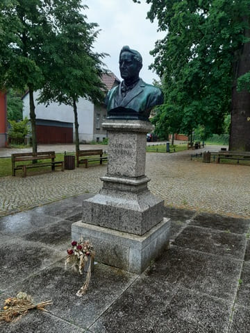 Denkmal von Ferdinand Möhring