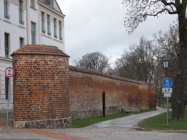 Gröper Mauer an der Königstraße
