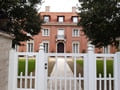 Churchill-Villa