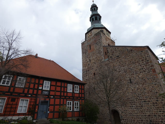 Reißiger-Haus und St. Marien