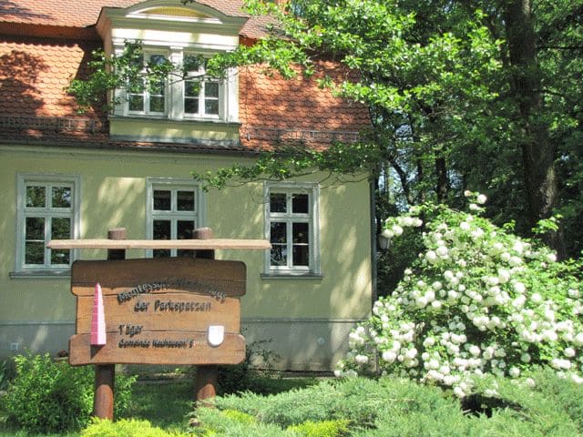 Schloss Kahsel ("Altes" Herrenhaus), Montessori-Kinderhaus