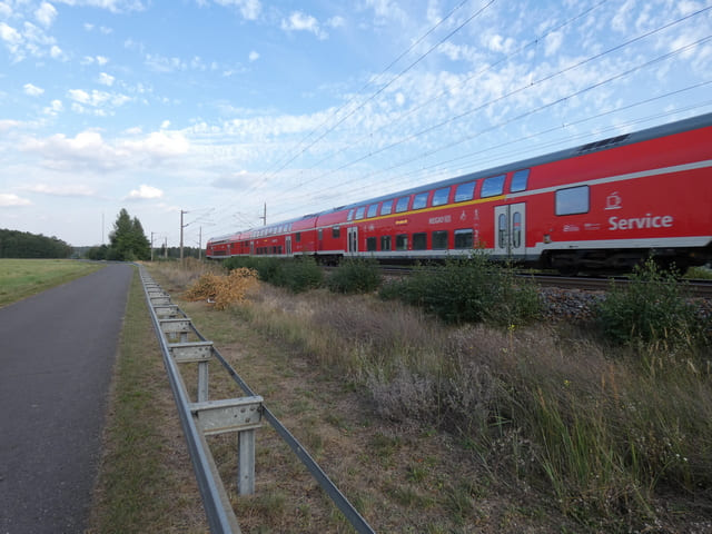 Richtung Haltepunkt Teichland