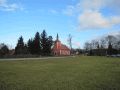 Blick vom Gutshaus zur Kirche