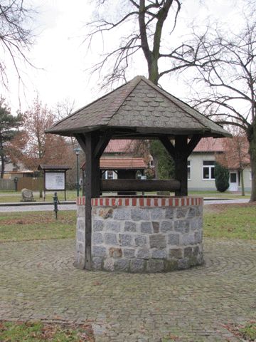 Brunnen in der Ortsmitte