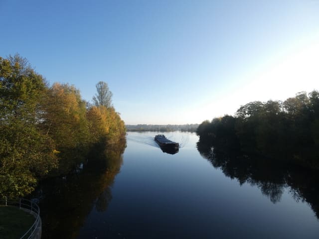 Blick von der Brücke der Deutsch-Sowjetischen Freundschaft auf den Havelkanal