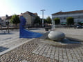 Wasserskulptur auf dem Marktplatz