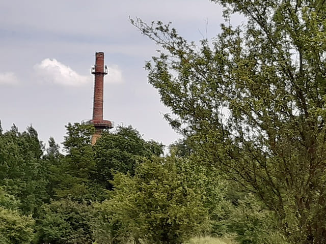 Schornstein des ehemaligen Heizkraftwerkes