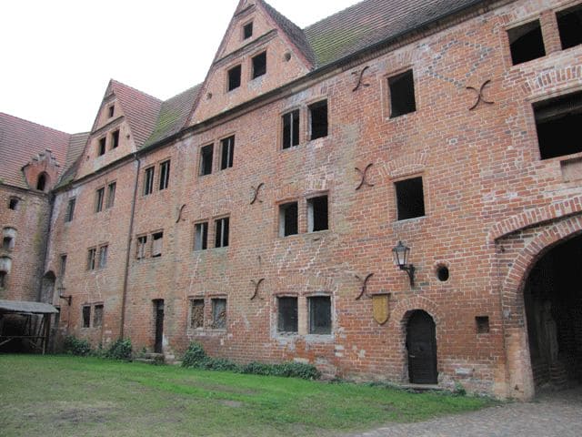 Plattenburg, Knappenhaus