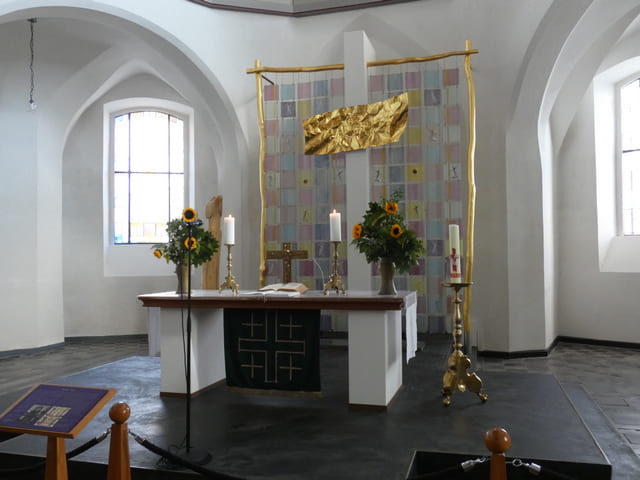 Stadtkirche St. Nikolai, Altar