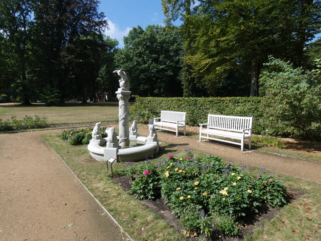 Bärchenbrunnen auf der Wehrinsel