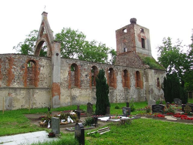 Kirchenruine in Flieth