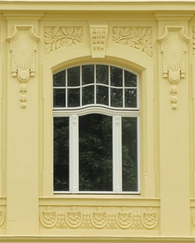Schloss Gerswalde, Fensterschmuck